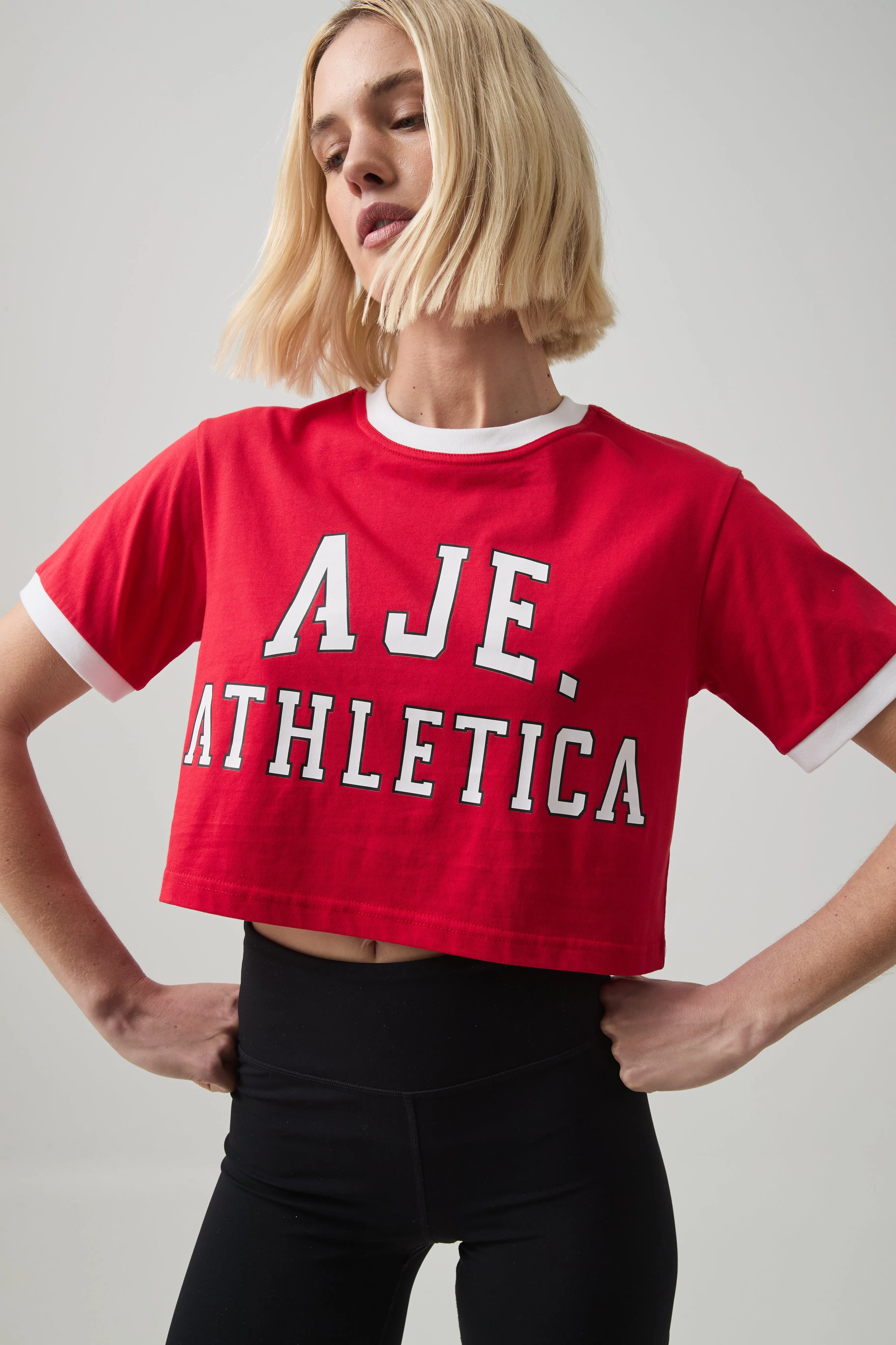 Cropped Contrast Logo Tee 105