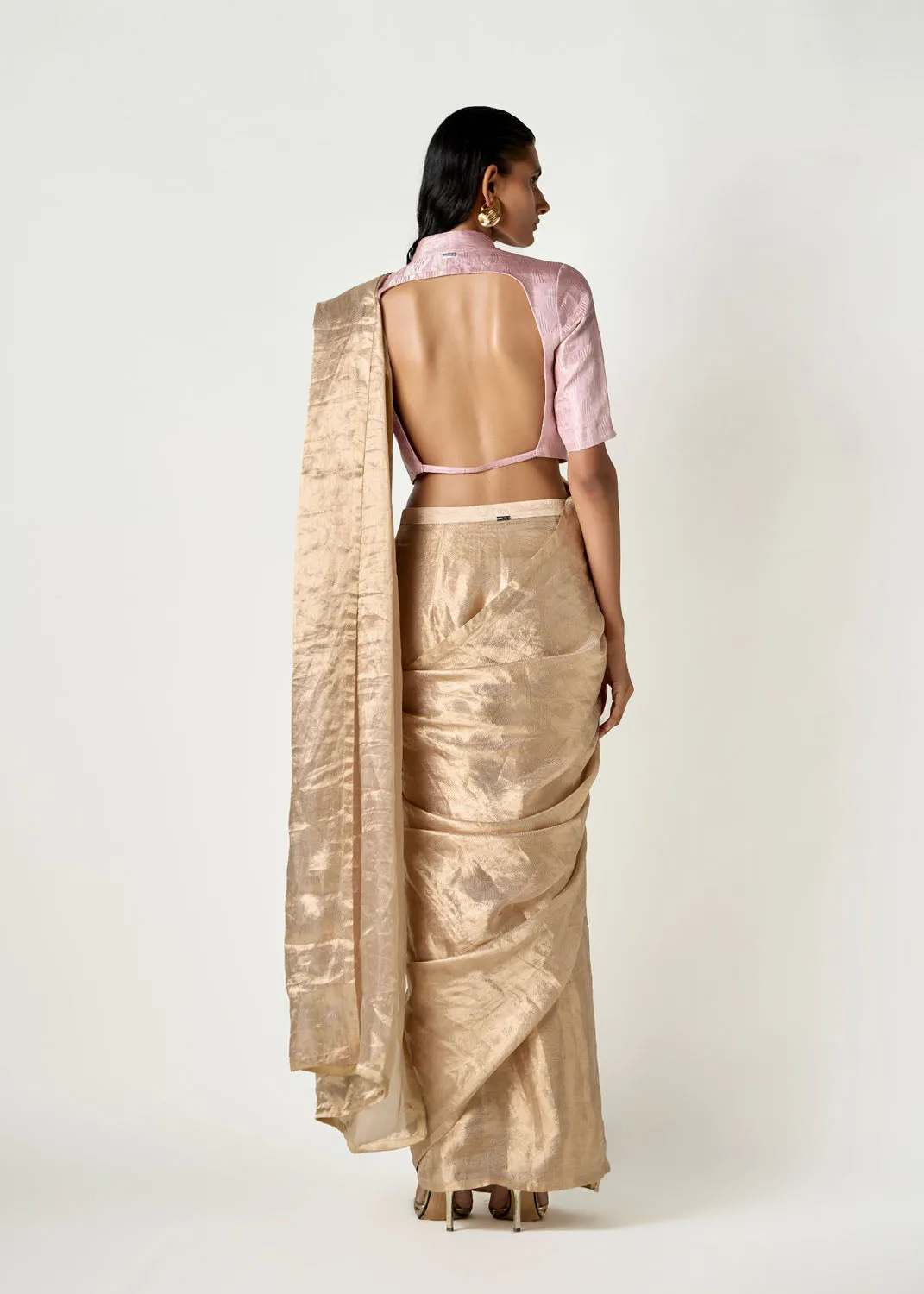 Nivi Sari