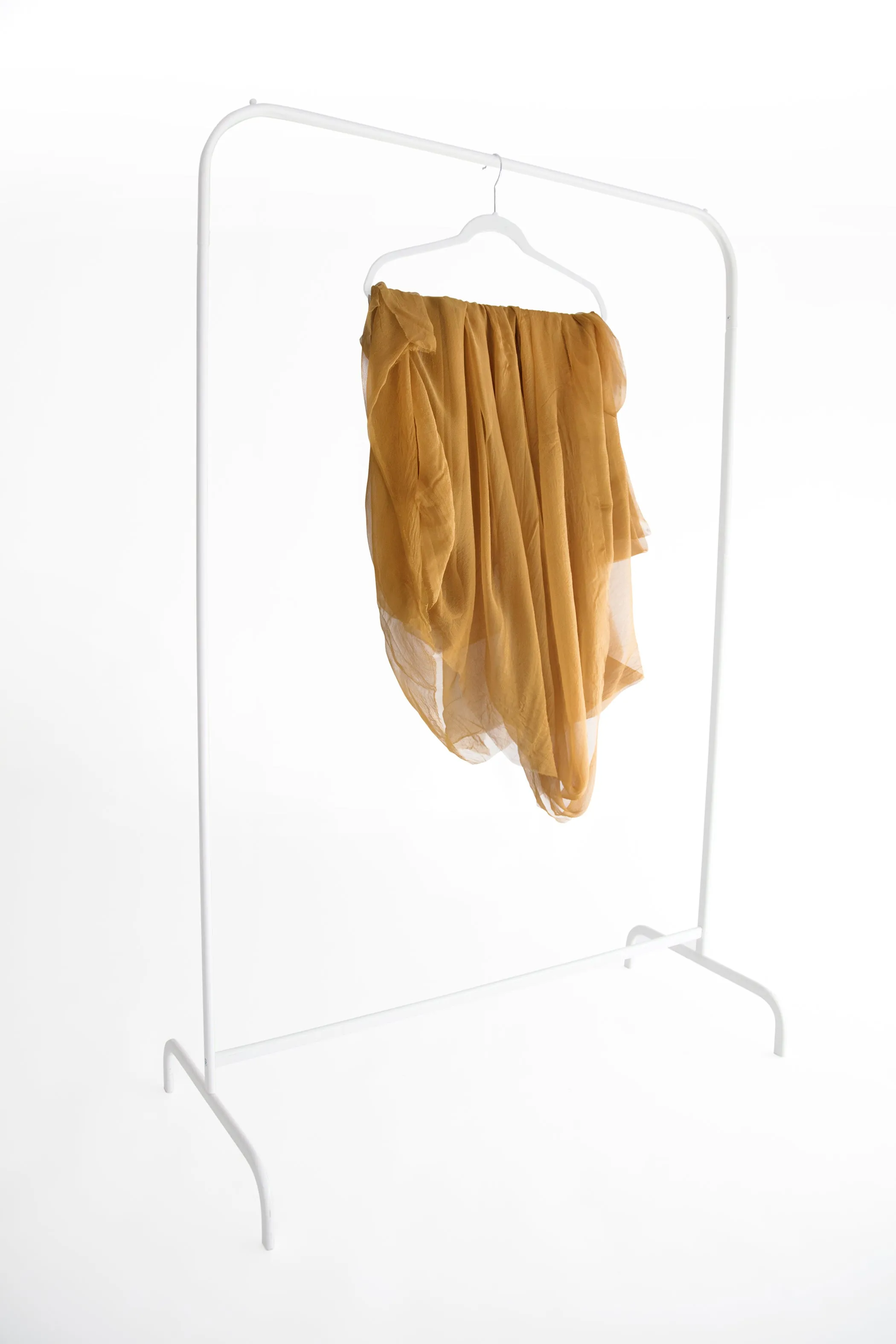Silk Gossamer Textile in Oro